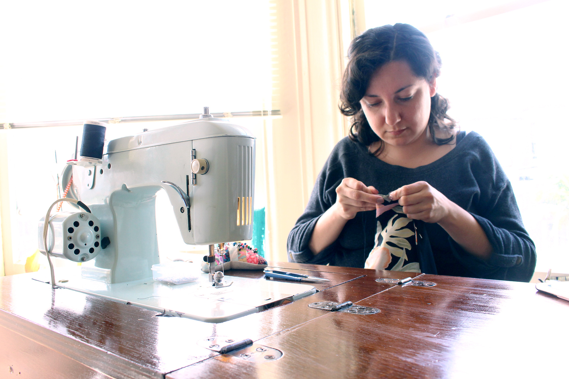 Sewing for the Retro Tiki Collab, Butterick B6354 | @vintageontap