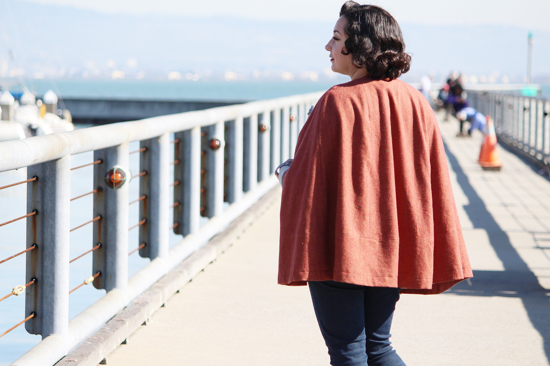 Back view of the Seamwork Camden cape, a gorgeous vintage cape you can make at home | Vintage on Tap