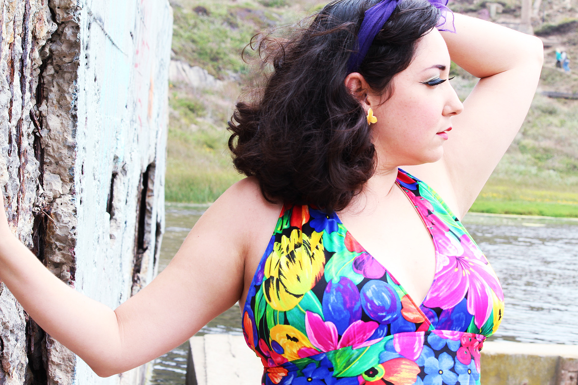 The halter top of my Pinup Bathing Suit, McCalls 7168 | @vintageontap